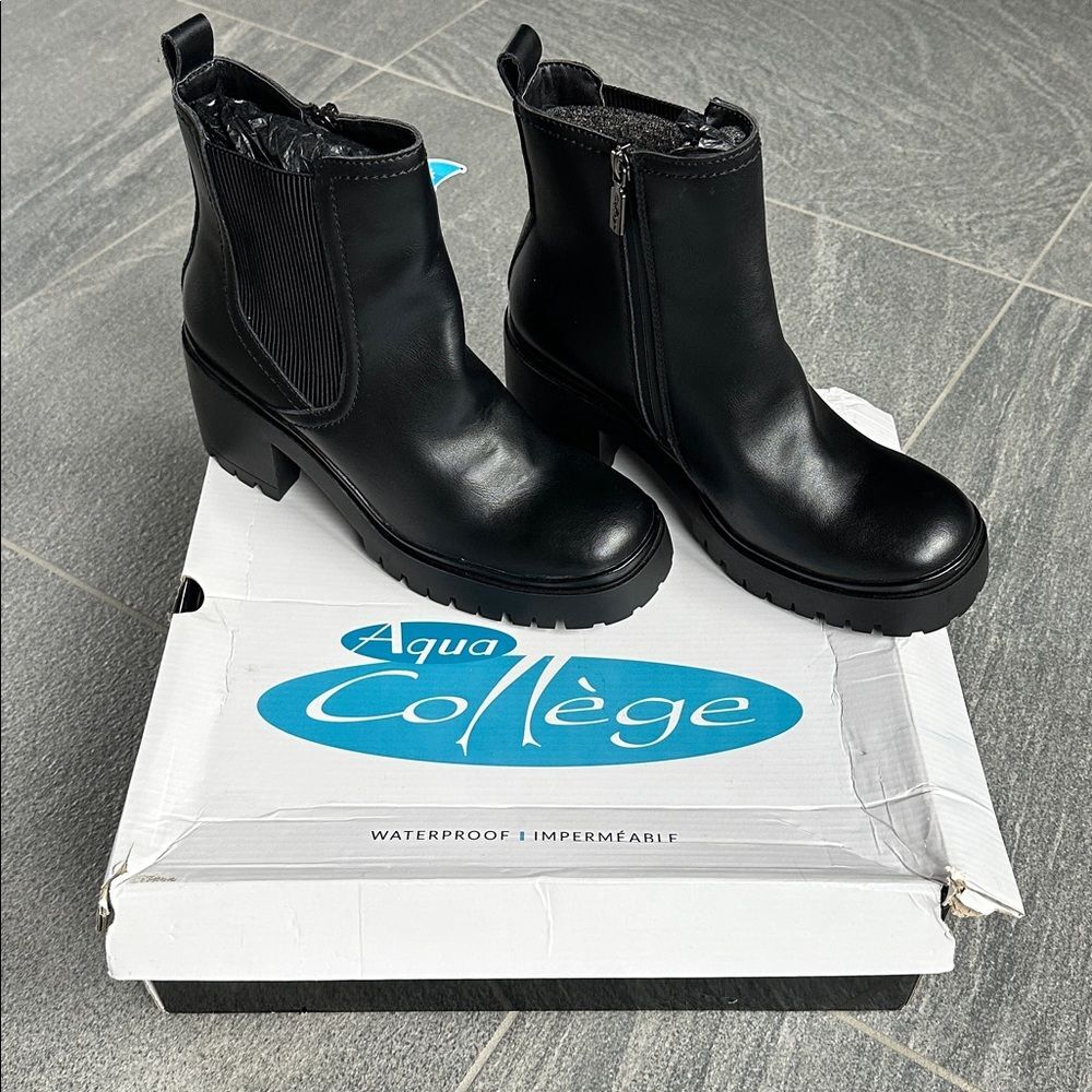 NIB Aqua College Raine Waterproof Black Suede Chelsea Boots Square Toe Women's 8 - Picture 13 of 15